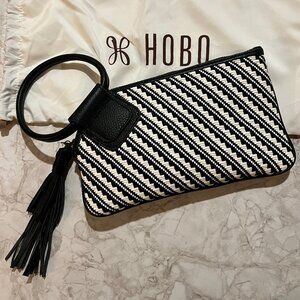 HOBO Vintage Sable Wristlet in Artisan Weave clutch with circular handle blk/wht